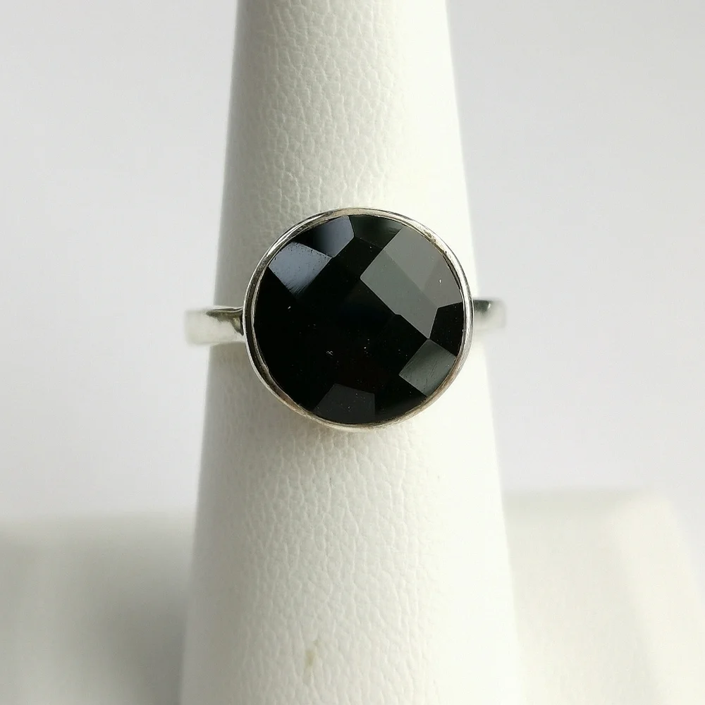 NEW Black onyx sterling silver ring size 6